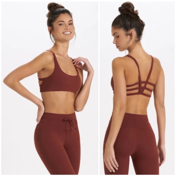 Vuori Yosemite Sports Bra in Brick Rust Orange Size Small